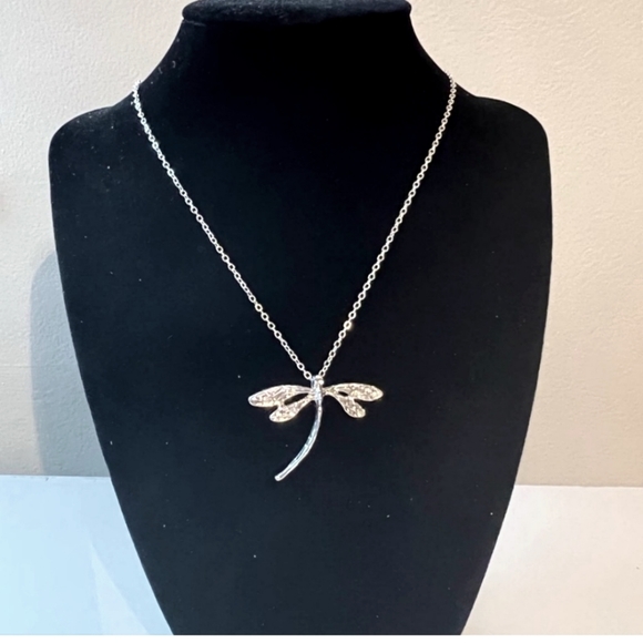Dragonfly Necklace  Tarnish resistant NP - Picture 7 of 13